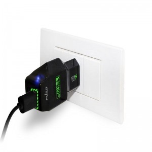PURO Travel Fast Charger - Przenośna ładowarka sieciowa 2 x USB, 2.4 A z niebieskim podświetleniem LED (czarny)-430680