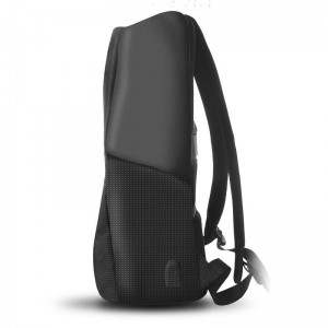 PURO Bynight - Odblaskowy plecak z zewnętrzym portem USB  MacBook Pro 15